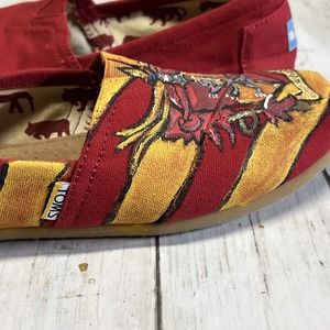Toms Harry Potter Gryffindor Magic Flats Slip On Shoes 9W Medium (720515)